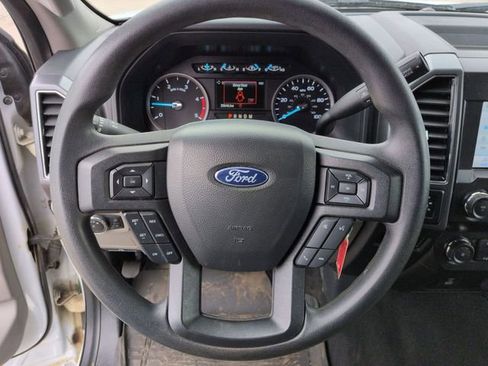 Certified 2022 Ford F450 XLT w/ XLT Value Package image 9