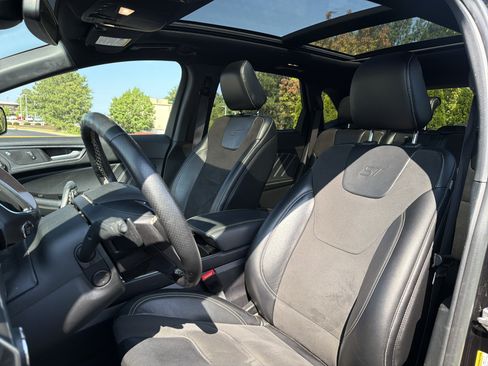 Used 2020 Ford Edge ST w/ Equipment Group 401A AWD/4WD image 7