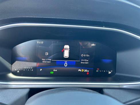 New 2026 Volkswagen Taos SE FWD image 11