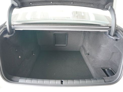 New 2026 BMW 750e xDrive 750e xDrive w/ Premium Package image 22