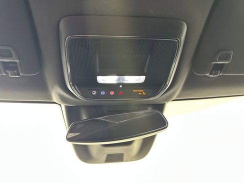 Used 2024 Chevrolet Equinox EV RS image 24