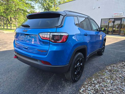 Used 2024 Jeep Compass Trailhawk AWD/4WD image 6