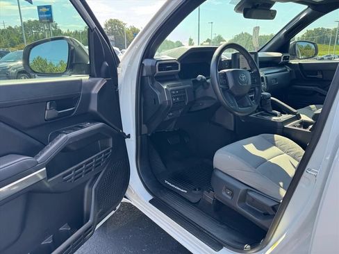 Used 2025 Toyota Tacoma SR5 RWD image 13