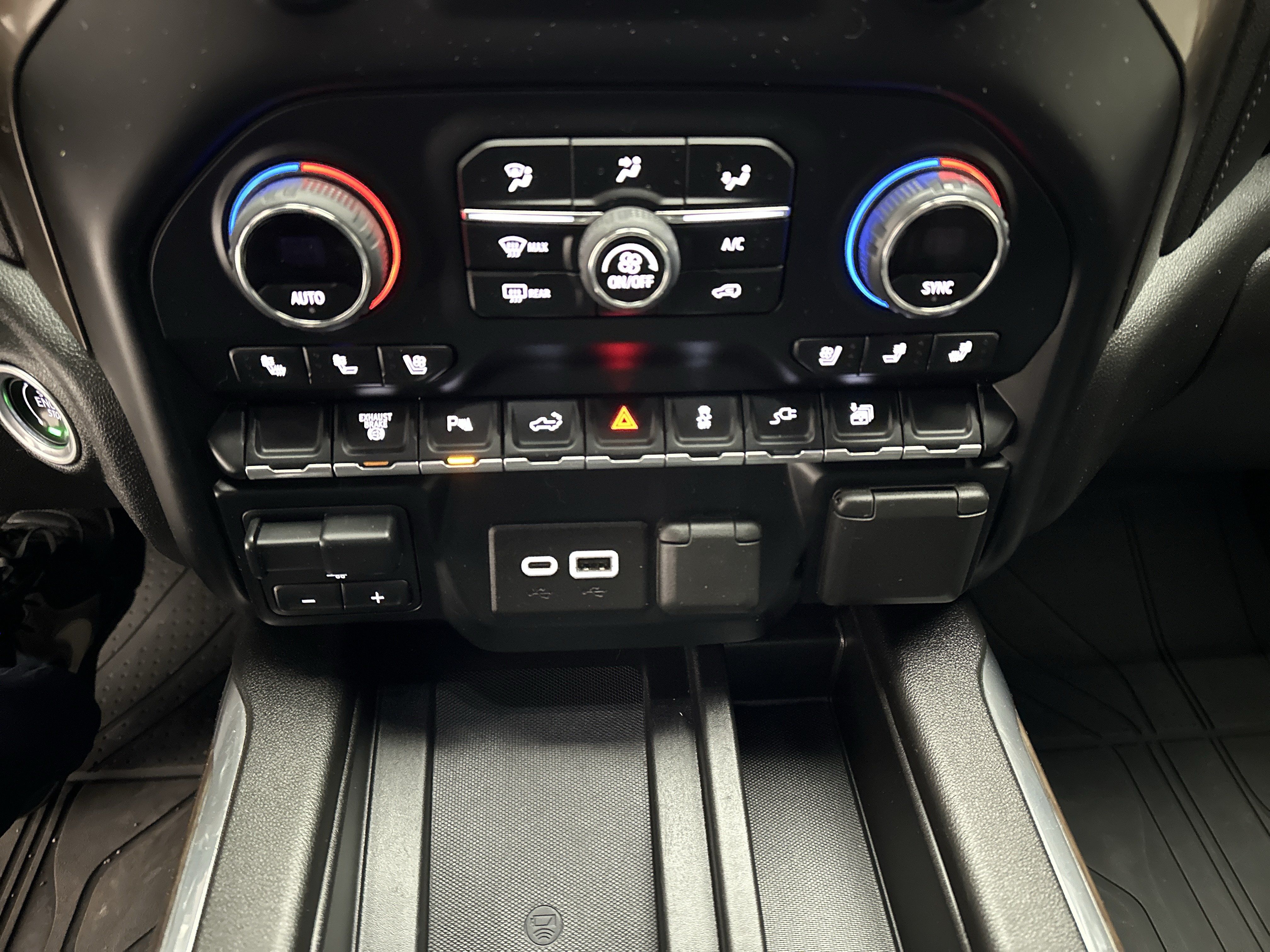 Used 2022 Chevrolet Silverado 3500 High Country AWD/4WD image 42