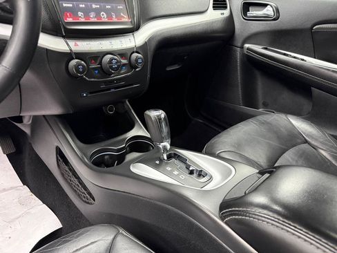 Used 2014 Dodge Journey Limited w/ Flexible Seating Group FWD image 19