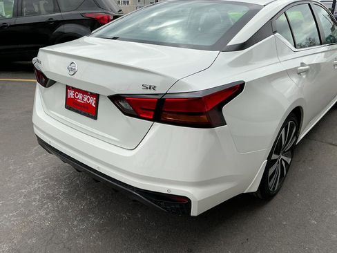 Used 2021 Nissan Altima 2.5 SR w/ SR Premium Package image 30