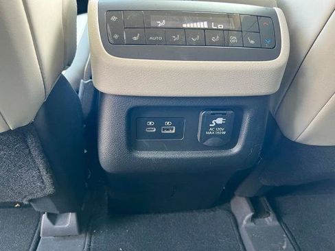 Certified 2022 Nissan Pathfinder Platinum AWD/4WD image 25