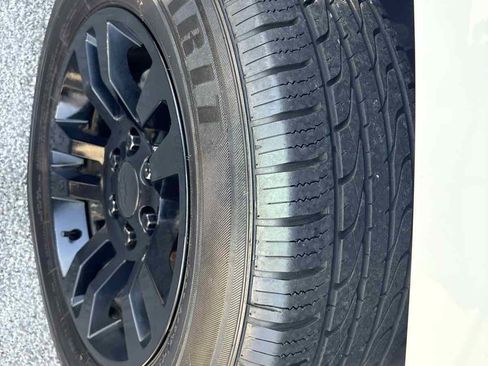 Used 2015 Chevrolet Tahoe LT RWD image 8