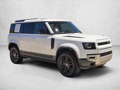 Used 2025 Land Rover Defender 110 S AWD/4WD image 3