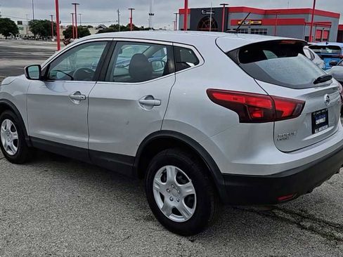 Used 2018 Nissan Rogue Sport S AWD/4WD image 6