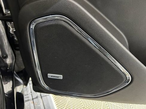 Used 2017 GMC Yukon Denali image 30