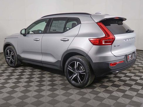 Used 2023 Volvo XC40 B5 Plus w/ Climate Package AWD/4WD image 14
