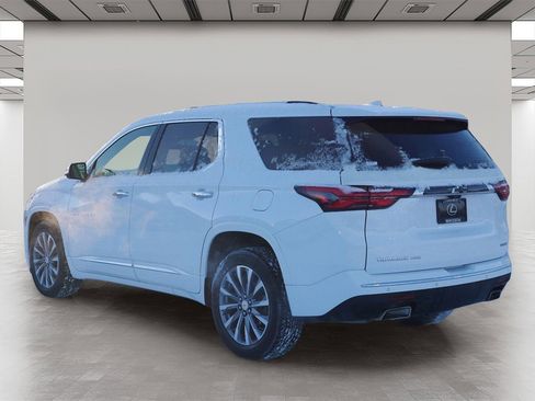 Used 2022 Chevrolet Traverse Premier image 4