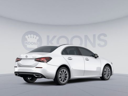 Used 2020 Mercedes-Benz A 220 4MATIC w/ Premium Package image 4