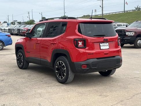 Used 2023 Jeep Renegade Latitude AWD/4WD image 11