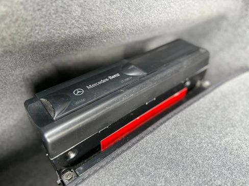 Used 1995 Mercedes-Benz S 500 Sedan image 56