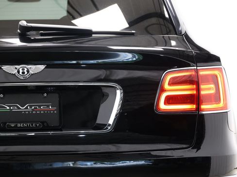 Used 2017 Bentley Bentayga AWD/4WD image 61