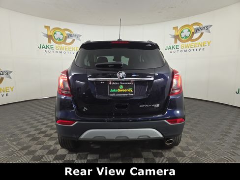 Used 2022 Buick Encore Preferred AWD/4WD image 7