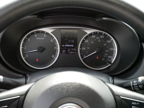 Used 2024 Nissan Versa S w/ Trunk Package FWD image 21