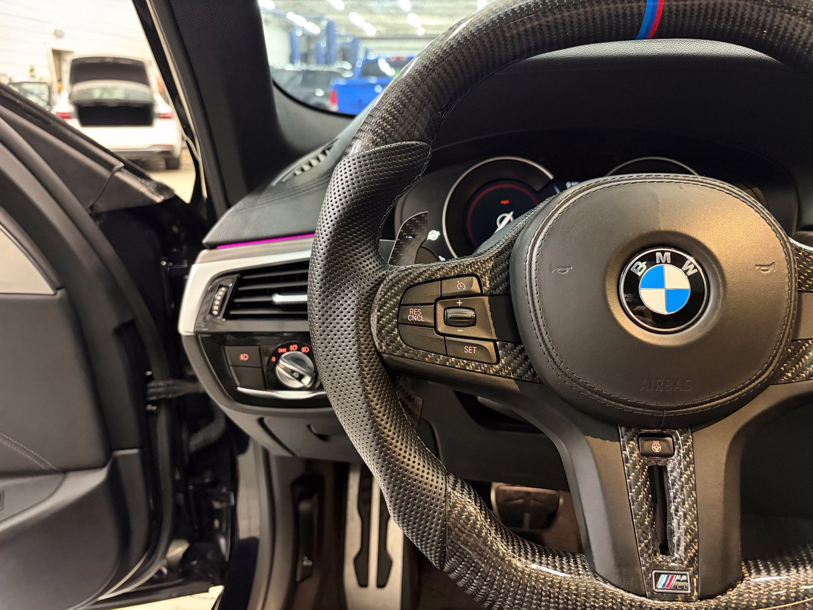 Used 2017 BMW 540i xDrive w/ M Sport Package AWD/4WD image 14