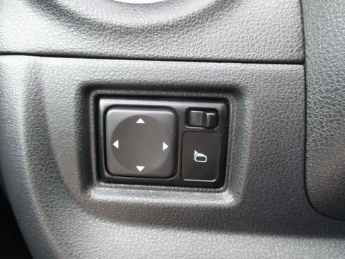 Used 2019 Nissan Versa SV FWD image 20