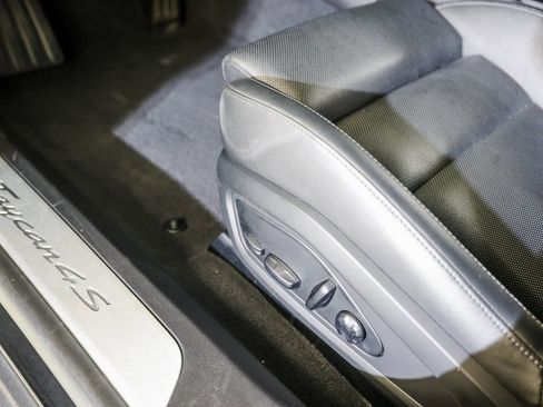 Certified 2023 Porsche Taycan 4S image 14