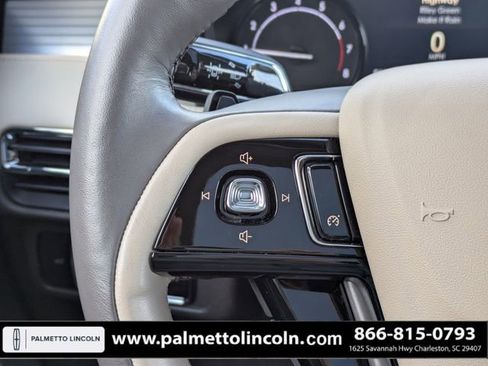 Certified 2022 Lincoln Corsair Standard w/ Premium Package image 24