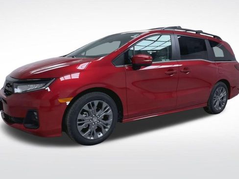 New 2026 Honda Odyssey Touring image 4