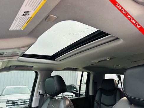 Used 2020 Cadillac Escalade ESV Luxury image 4