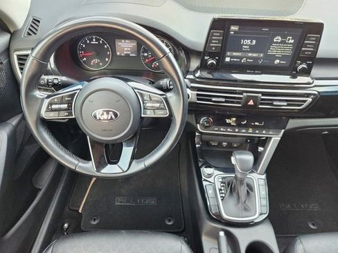 Used 2021 Kia Seltos EX image 29