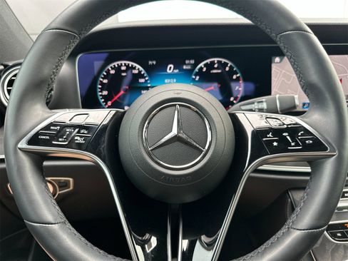 Certified 2023 Mercedes-Benz E 350 4MATIC Sedan image 27