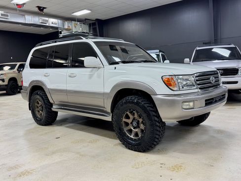 Used 2004 Toyota Land Cruiser image 3