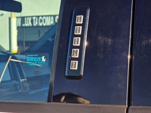 Used 2016 Ford F150 XLT w/ Equipment Group 302A Luxury image 12