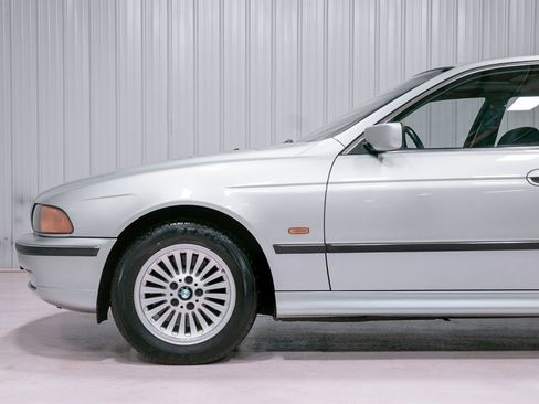 Used 1997 BMW 540i 540i image 29