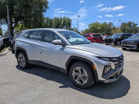 New 2026 Hyundai Tucson SEL FWD image 2