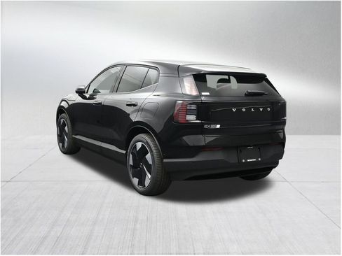 New 2026 Volvo EX30 Ultra w/ Protection Package AWD/4WD image 3