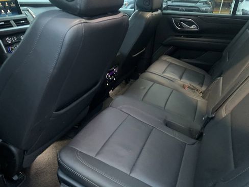 Used 2023 Chevrolet Tahoe Z71 w/ Luxury Package AWD/4WD image 14