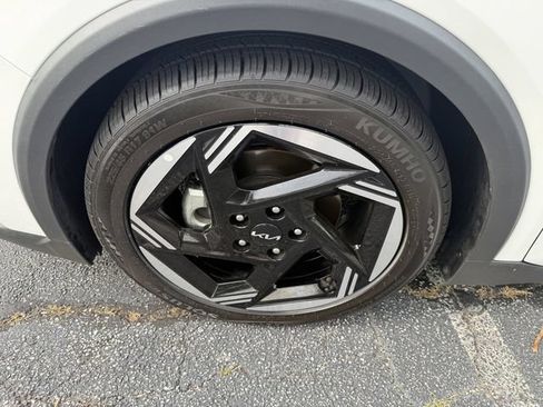 Certified 2025 Kia K4 EX FWD image 40