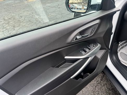 New 2026 Chevrolet Trax LS w/ LS Convenience Package image 4