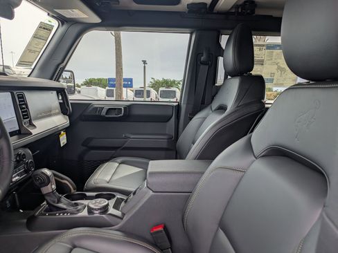 New 2025 Ford Bronco Badlands AWD/4WD image 23