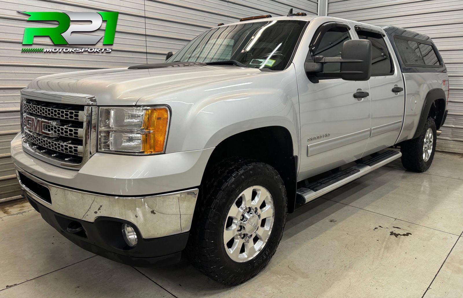 Used 2014 GMC Sierra 2500 SLE w/ SLE Preferred Package AWD/4WD image 1