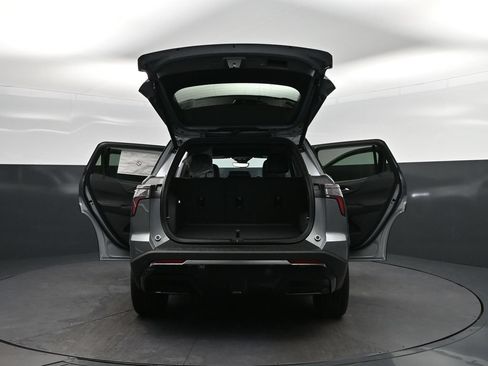New 2026 Chevrolet Equinox RS w/ Convenience Package III FWD image 46