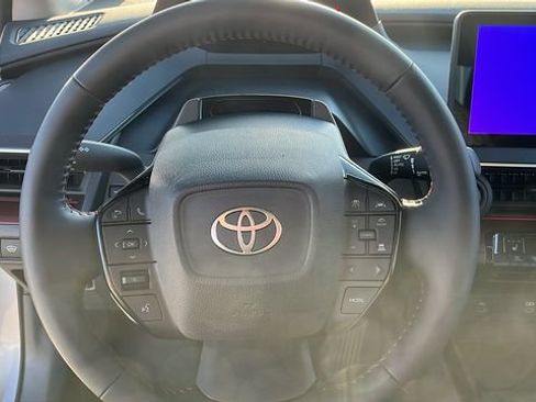 Used 2026 Toyota Prius Plug-In Hybrid FWD image 7