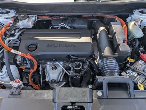 Used 2025 Honda CR-V Sport image 23