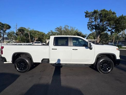 Used 2025 Chevrolet Silverado 2500 Custom w/ Custom Value Package AWD/4WD image 4