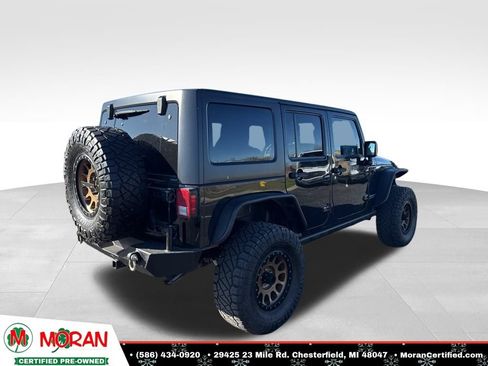 Used 2015 Jeep Wrangler Unlimited Rubicon w/ Connectivity Group image 5