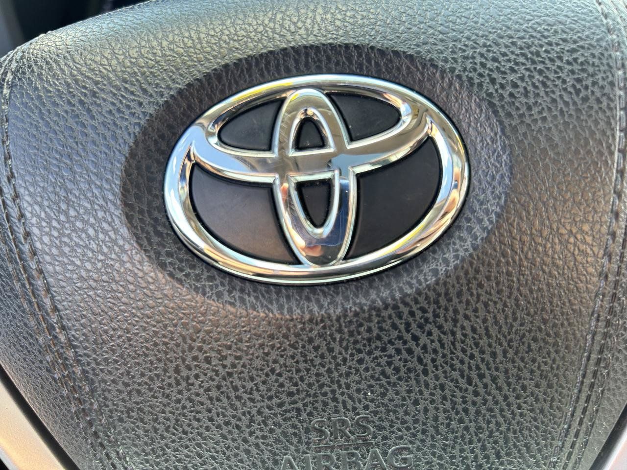 Used 2015 Toyota Highlander XLE AWD/4WD image 21