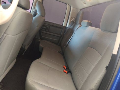 Used 2018 RAM 1500 Express RWD image 18
