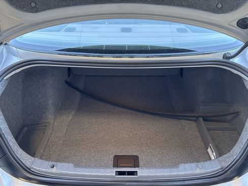 Used 2006 BMW 325i Sedan RWD image 30