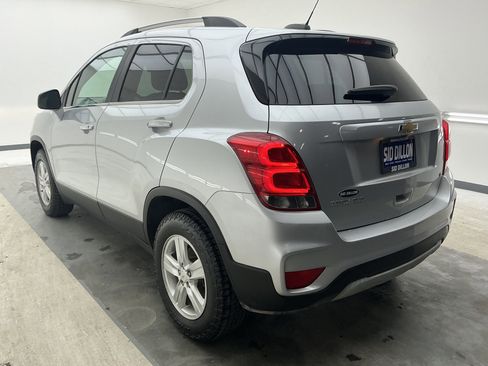 Used 2017 Chevrolet Trax LT w/ LT Convenience Package image 6